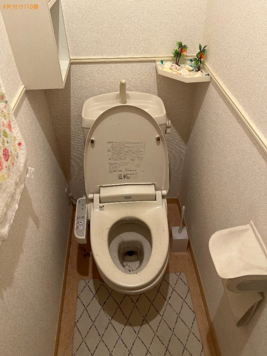 二人掛けソファー、自転車、傘の回収とトイレ・浴室クリーニング