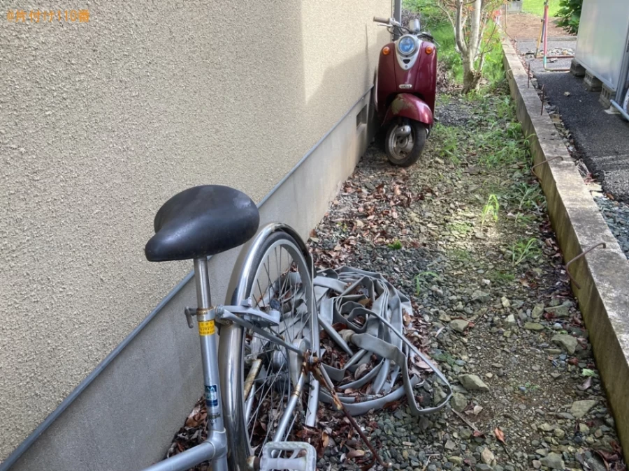 収納ケース、コンポ、自転車、カーペット、自転車、一般ごみ等の回収
